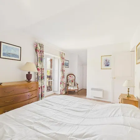 Maison pour 10 avec jardin, 300 m de la plage Hébergement de vacances *