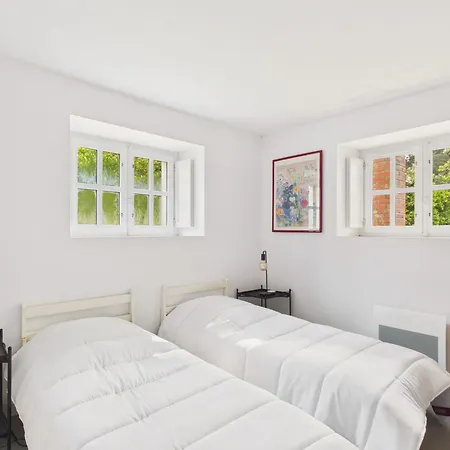 Casa vacanze à 300 M, Maison Pour 7 Avec Jardin